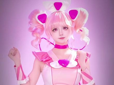 红色+白色会变成? #超级飞侠 #cos #手搓颜料转场 #手搓变装挑战 #轻漫计划