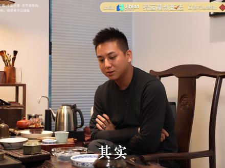 首播即成爆款,他为何思考激流勇退?拆解黑总的商业逻辑与长期主义
#黑总 #商业思考 #创业故事 #直播 #投资人龙叔