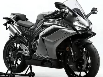 25777的凯越,vs 春风500SR,到底买谁? #凯越450RR二代 #春风500SR #凯越450RR #中排量仿赛 #机车控