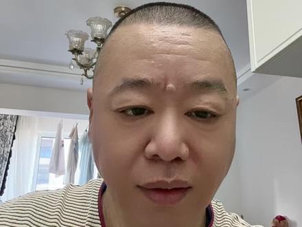 这个老姐姐我不知道怎么得罪你了,你盯上我了是吗?😂😂😂😂😂😂