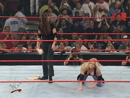 大公主vs崔西 #wwe #摔角