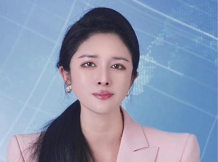 伊朗黑雨炸锅了!会飘到中国吗?#伊朗黑雨 #以色列美国对德黑兰储油设施发动空袭 #小月说 #抖音热评