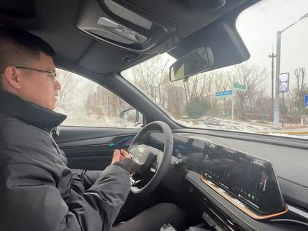 雪后行车,大家一定要注意安全,如有问题欢迎致电#下雪了 #欧尚x5plus #性价比高的国产车推荐