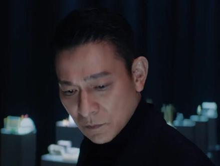 · 歌名:《非凡》
· 演唱者:刘德华
· 核心主题:歌曲传递了“拼搏、成长、坚持、非凡”的精神,与“非凡大师”品牌“历经风雨,成就非凡”的理念高度契合。歌词中体现了不断突破自我、追求极致的意境。#刘德华