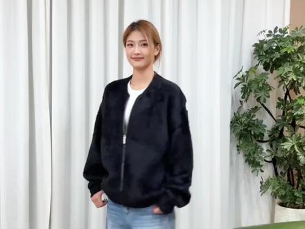 潮牌同款开箱上身分享! 发货的速度可以像上新的速度一样快就好了哈哈哈
#holdoumen #秋冬穿搭 #开箱 #十个勤天 #禾伙人