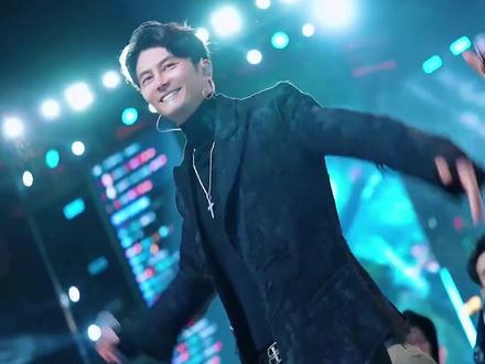 1月29日,田少合唱经典歌曲《月亮之上》!唐艺直播回放高清版 #热门音乐🔥 #月亮之上 #经典老歌 #唐艺 #唐艺大舞台