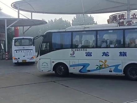高一会考12辆大巴车启程了,每年会考各科通过率都在95%以上,去年我带的班级会考100%通过#会考加油 #烟台高中 #复读生 #山东高考复读 #艺考生复读