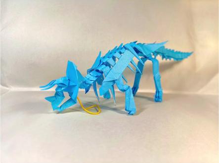 三角龙骨架(头骨部分),两张十五厘米纸折叠组合。#折纸 #手工 #恐龙 #折纸教程 #亲子手工