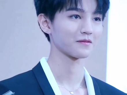 这套造型也必须拥有姓名!!!#王俊凯 #生图