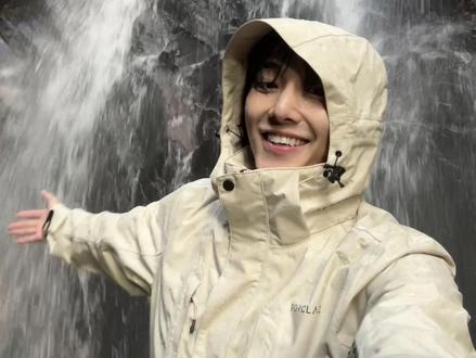 在没有天花板的地方大口吸氧@DECATHLON迪卡侬 #迪卡侬冲锋衣三合一