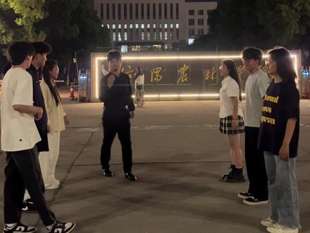 信阳农林学院毋庸置疑#猫爷 #毋庸置疑 #大学生
