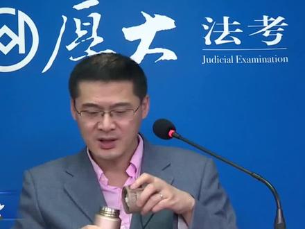 外卖里加泻药,小偷吃了拉成轻伤,这叫正当防卫吗?#普法小剧场 #罗翔讲刑法 #法律常识 #普法宣传