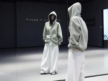 你微笑很重要!来学这个帅帅的进行曲!#cortis进行曲 #cortis #严成玹 #金主训 #抖音潮流舞蹈大赛