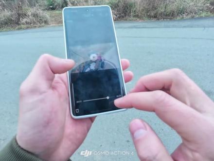 总体使用感受
优点:轻便,耐撞,飞控好,画质够用,避障还行,连接顺畅,手机和遥控器,飞机三者都可以操作
缺点:续航不长,避障可以但不完全可
以,跟拍有时会跟丢,跟拍速度慢
#大疆无人机#大疆neo2#机车