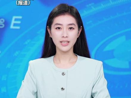 男子抽中限定版白鹿黄金海报 男子抽中限定版白鹿黄金海报,发现贴了10克黄金后立即拆了融出,网友直呼:糊涂啊!有人标价五万元求购,溢价远超黄金本身#白鹿