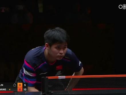 这戏剧性的结尾 小石头着急下班催着赶紧打把大头莎莎逗笑了😂😂 连裁判大概也着急下班硬要给莎莎大头加一分🌞🌞🦁🦁#乒乓球比赛 #香港总决赛#孙颖莎王楚钦3比0林诗栋蒯曼