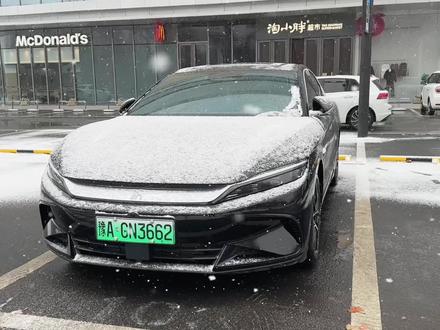 比亚迪雪地模式YYDS,唯一一个没有差评的功能#比亚迪 #比亚迪汉 #比亚迪雪地模式 #下雪了 #每天一个用车知识