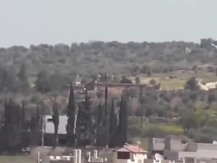 煤气罐摇身一变成大炮,中东魔改武器威力竟相当于3000颗手雷《3》#煤气罐迫击炮 #军事科普 #军事科技