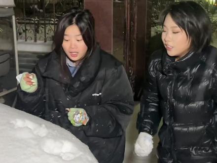 不能摸不能摸#社恐人就这么假装卖霉豆腐 #霉豆腐 #社恐 #i人