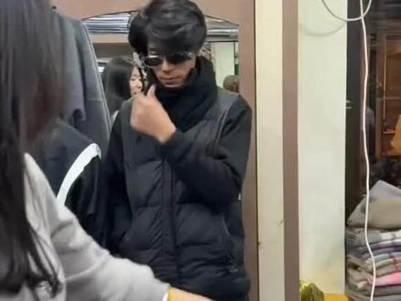 索尼亚大baby都做了头发,小雅后面会做的,害羞的三毛