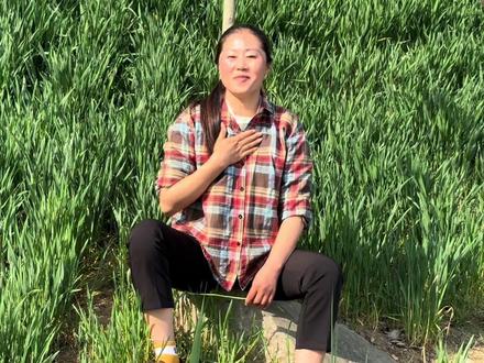 大家好,你们说有钱好还是健康好,娟子我觉得有啥都不如有个好身体,朋友们你们说娟子说的对不对?