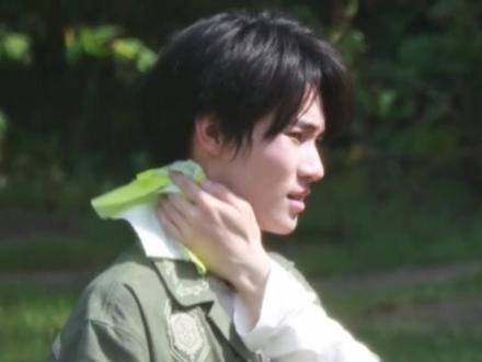 欸我还以为他第一天会很拘谨呢! #张真源 #时代少年团张真源 #时代少年团 #密室大逃脱 #张真源密室大逃脱