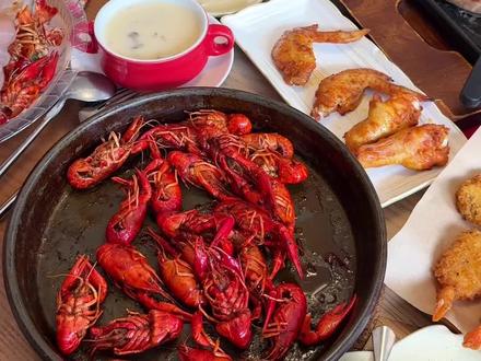 一年只能吃到一次的必胜客自助必须安排、看看怎么吃能回本#必胜客 #必胜客自助餐