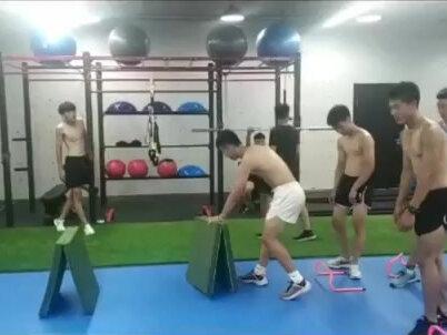 蹦一蹦 1米4#田径 #训练