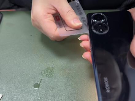 荣耀50手机屏幕坏了,#专业的事交给专业的人