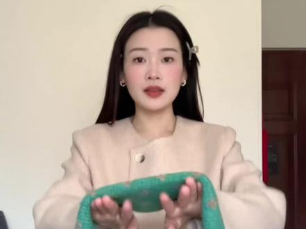 3秒教会你小巧精致的围巾系法🧣有手就会🧤#围巾系法分享 #平价好物 #围巾教程 #冬天的第一条围巾 #围巾穿出时尚范保暖又好看