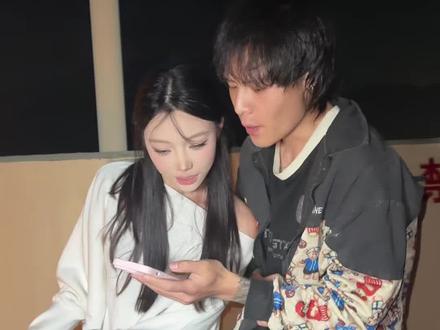 当我让男朋友帮忙拍照 #豆包ai #情侣日常