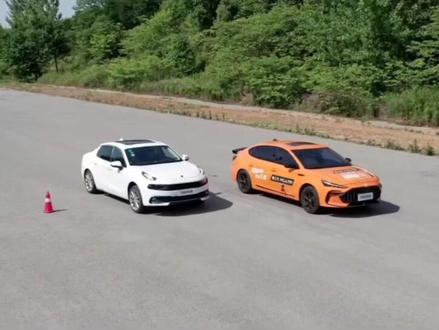 1.5T前驱长安UNI-V,188匹,300扭米,车重1400kg,吉利缤瑞COOL,181匹,290扭米,车重1325kg,名爵6PRO,181匹,285扭米,车重1335kg,领克03,180匹,265扭米,车重1512kg直线加速测试#dou是好车 #开不坏的车 #支持国产 #每天推荐好车