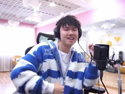 《Bad Boy(Jennie版)》AI翻唱reaction来啦!抖音的舞蹈大咖们让我看到你们的舞姿好吗哈哈哈!#音乐欣赏#反应视频#舞蹈音乐#jennie 原作者@梦里啥都有