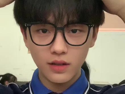 高中牲回归呀~#三好学生