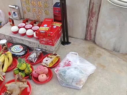 扫墓祭品标准配置,有内涵。