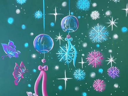 1分钟教你画雪花氛围的粉笔画黑板报 #黑板报