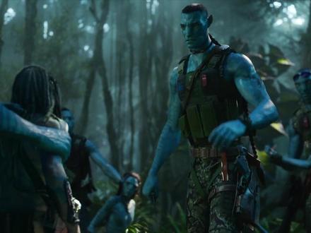 《阿凡达3》最感人细节!表面和亲爹交心,实则全是心眼 《阿凡达3》最感人细节!表面和亲爹交心,实则全是心眼#阿凡达3 #阿凡达 #科幻电影 #我的观影报告 #抖音二创激励计划