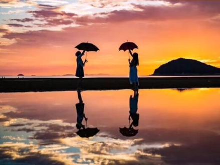 网友吐槽湖南滴水源景区“天空之镜”景点的实景和宣传照反差太大,成“卖家秀”和“买家秀”!#天空之镜