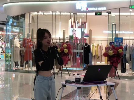 运城最大的网红@鱼闪闪BLING 万达偶遇