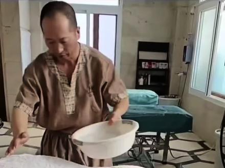 试着用抽象转场的方式,剪了剪我的夏日胶片~
吧
#抽象转场视频 #最好玩