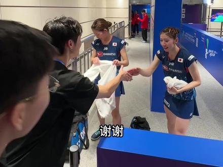 大家肯定最关心磅数的问题吧,最后这位是…#羽毛球 #2023李宁中国羽毛球大师赛
