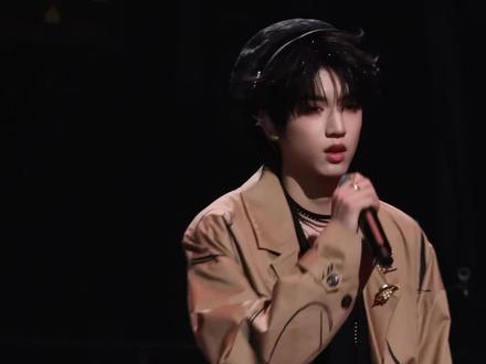 0201《太阳与地球》|张桂源4k直拍
贝雷帽小狗
#张桂源 #张桂源直拍#荣耀之战