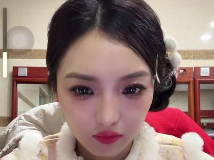 自存档嘀嗒强东玥@强东玥 2026.2.10直播 春晚后台《悲怆层层》 真的特别特别喜欢这首歌 歌词和旋律都特别让人感触 嘀嗒唱的尤其传神 无论是话剧彩排放声版本还是后台收着点的版本都有不一样的味道 希望有机会能去线下听到此段 求求了!《杜十娘》巡起来!巡到山西来吧!!
#杜十娘 #悲怆层层 #强东玥 #音乐剧 #音乐剧杜十娘