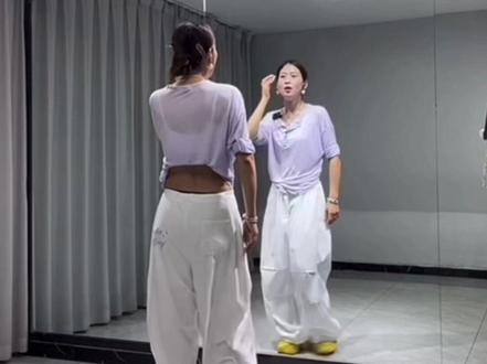 广场舞《敬以后》 超长完整版 0.8倍速跟练 舞蹈原创:晓晓
视频来自:晓晓老师 教学课堂
