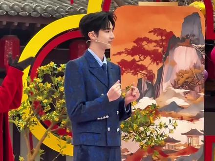 赵让来咸宁录欢欢喜喜过大年,就这样饭撒🫶🥰
#赵让 #欢欢喜喜过大年