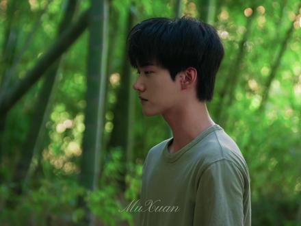 爷爷是帮助我走出大山的人……#周柯宇 #狙击蝴蝶 #李雾