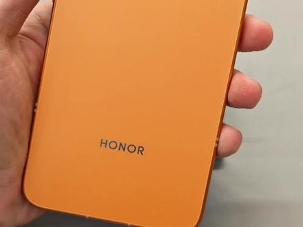 荣耀手机新机设置小技巧!!!
相信大家今天都收到了给长辈购买的荣耀Power2
一定要帮助长辈做好这几个设置才能确保得到满分的电池体验
关注我带你玩转荣耀手机的所有实用小技巧
#手机使用技巧 #荣耀手机 #荣耀Power2 #设置教程