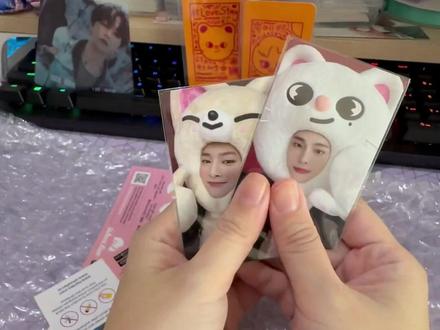 JYPshop 特典!音量调小 我叫的很大声 😂
这是除了辰菲车以外皮痒另外买的
(我的排名是648,有时684🤣)
#straykids #黄铉辰 #梁精寅