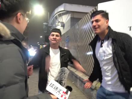 太狂了!英格兰球迷蔑视姆巴佩:我们有福登,何惧他姆总。#英格兰球迷蔑视姆巴佩#英格兰谁人能敌姆巴佩