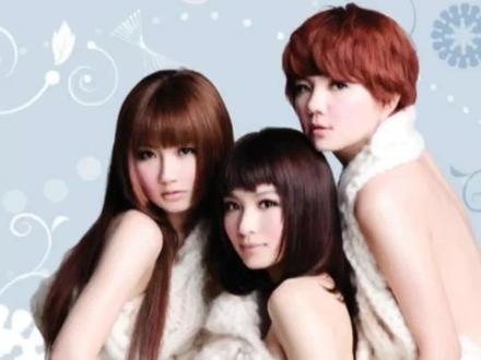 S.H.E《SHERO》发行日 S.H.E 第12張專輯《SHERO》
2010.03.26 - 2024.03.26 發行
全亞洲引頸企盼的S.H.E第12張殿堂級專輯「SHERO」
從女孩努力成為SHERO 分享九年來逐夢成功精彩人生體悟
阿信 林俊傑 王治平 郭文宗 李偲菘 陳秀珠 姚若龍 陳樂融 施人誠 鄭楠 TERRYTYELEE ROGER JOSEPH MANNING…等豪華卡司音樂人全力打造
搖滾 復古 舞曲 情歌 民謠…等曲風
S.H.E完美和聲激爆出音樂火花 10首「新女王意識流」全新歌曲#she #任家萱 #田馥甄 #ella陈嘉桦 #娱乐评论大赏